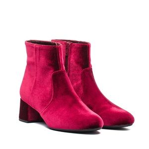 Almost new velvet square heel bootie